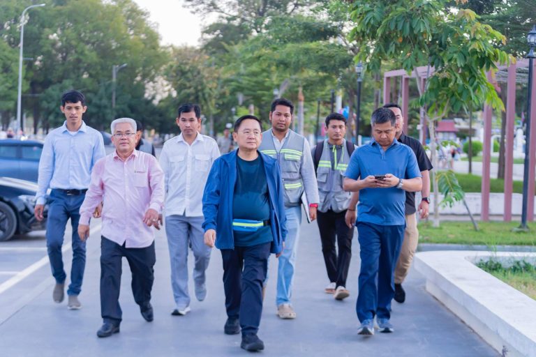 medium_moi-20251206045541aVXVQAGFcK6P